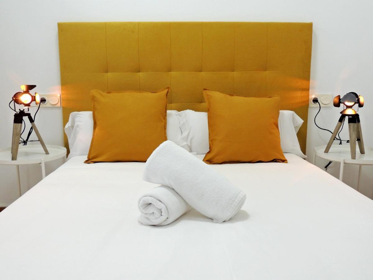 Casa Aurea-Apartamento Zona Antigua,Parking Y Wifi By Delabra Apartments Ов'єдо Екстер'єр фото