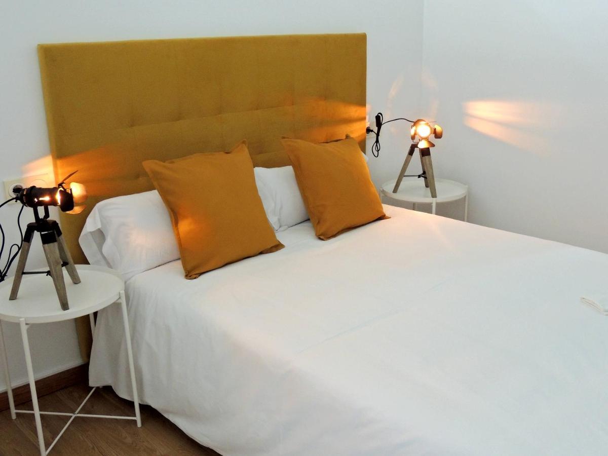 Casa Aurea-Apartamento Zona Antigua,Parking Y Wifi By Delabra Apartments Ов'єдо Екстер'єр фото